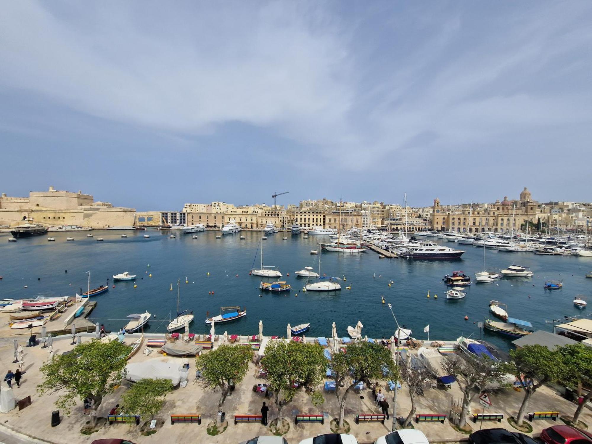 Korzo Suites Senglea Waterfront Esterno foto