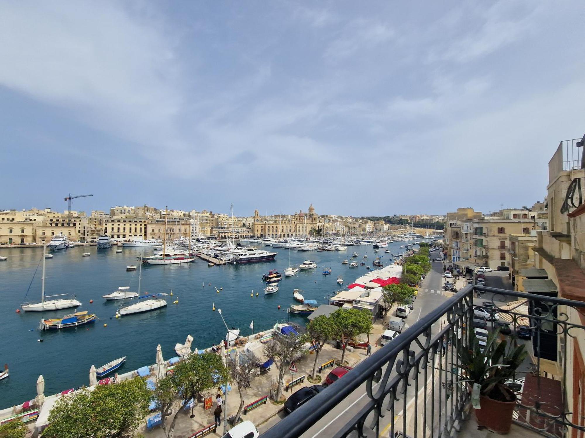 Korzo Suites Senglea Waterfront Esterno foto