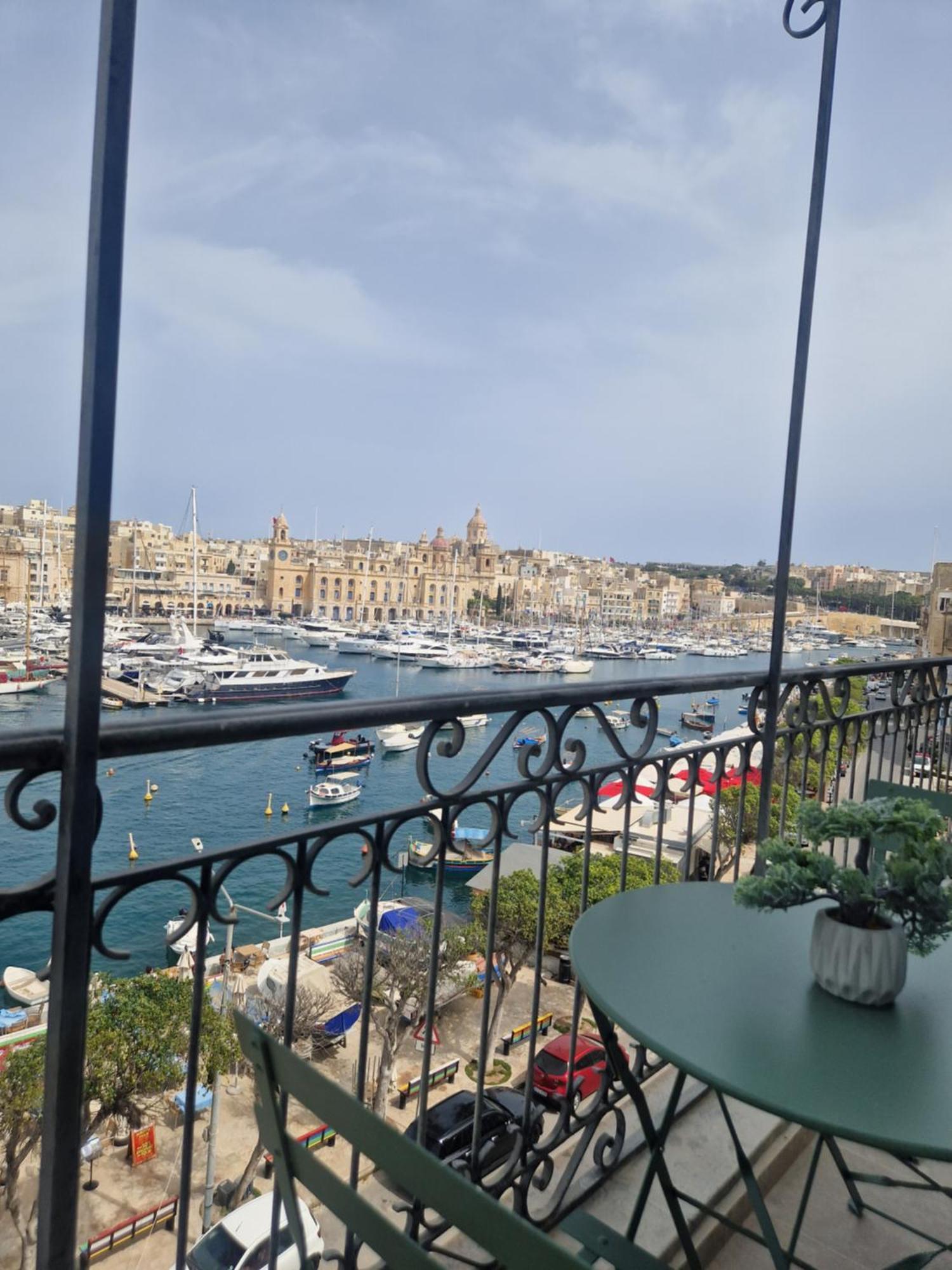 Korzo Suites Senglea Waterfront Esterno foto